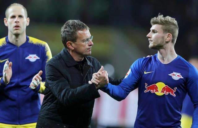 张琳芃第11次赢得中超冠军，超越郑智成国内联赛历史第一人！