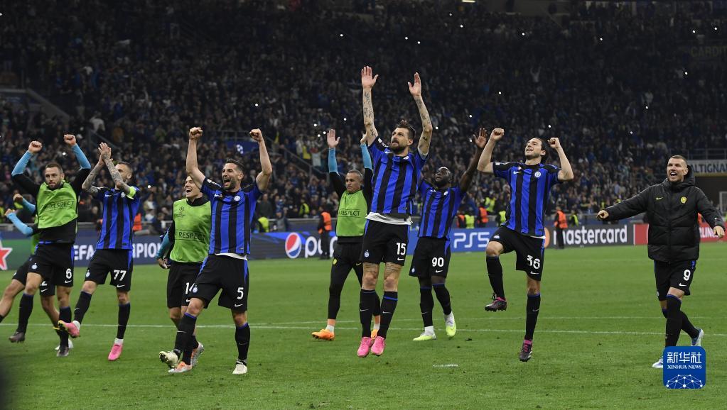 马雷斯卡：上半场我们在创造机会方面有点挣扎，下半场好多了（马雷斯卡：上半场机会创造不顺，下半场明显提升）