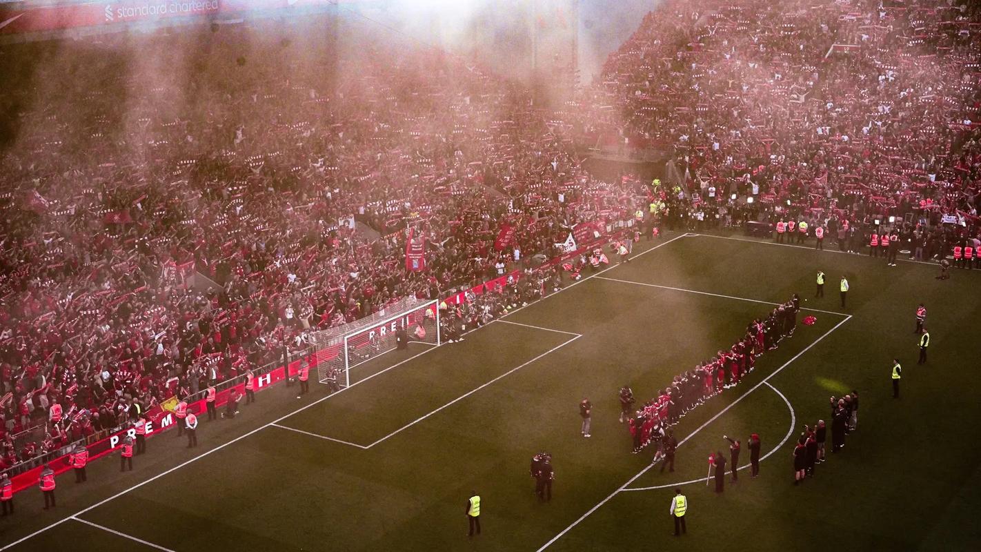 穆雷半场18分单节独得12分，上半场突破万分里程碑大关