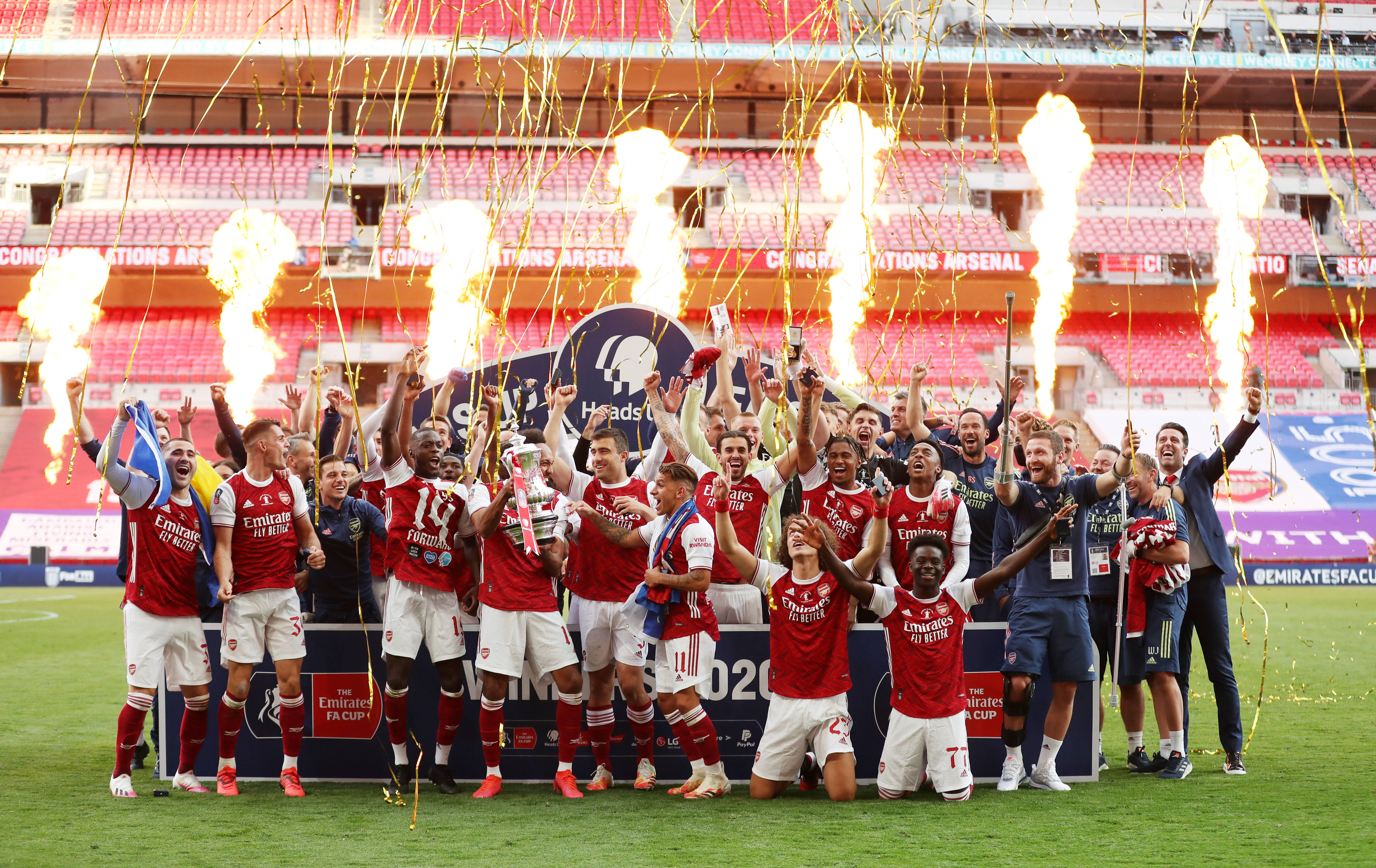 蒙雷亚尔：伊萨克转会完成太晚导致季前准备不足，影响了体能