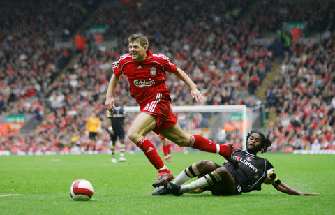 中超第30轮跑动距离榜：钟晋宝13356米居首，周定洋第二（中超第30轮跑动距离排行：钟晋宝以13356米登顶，周定洋位居第二）