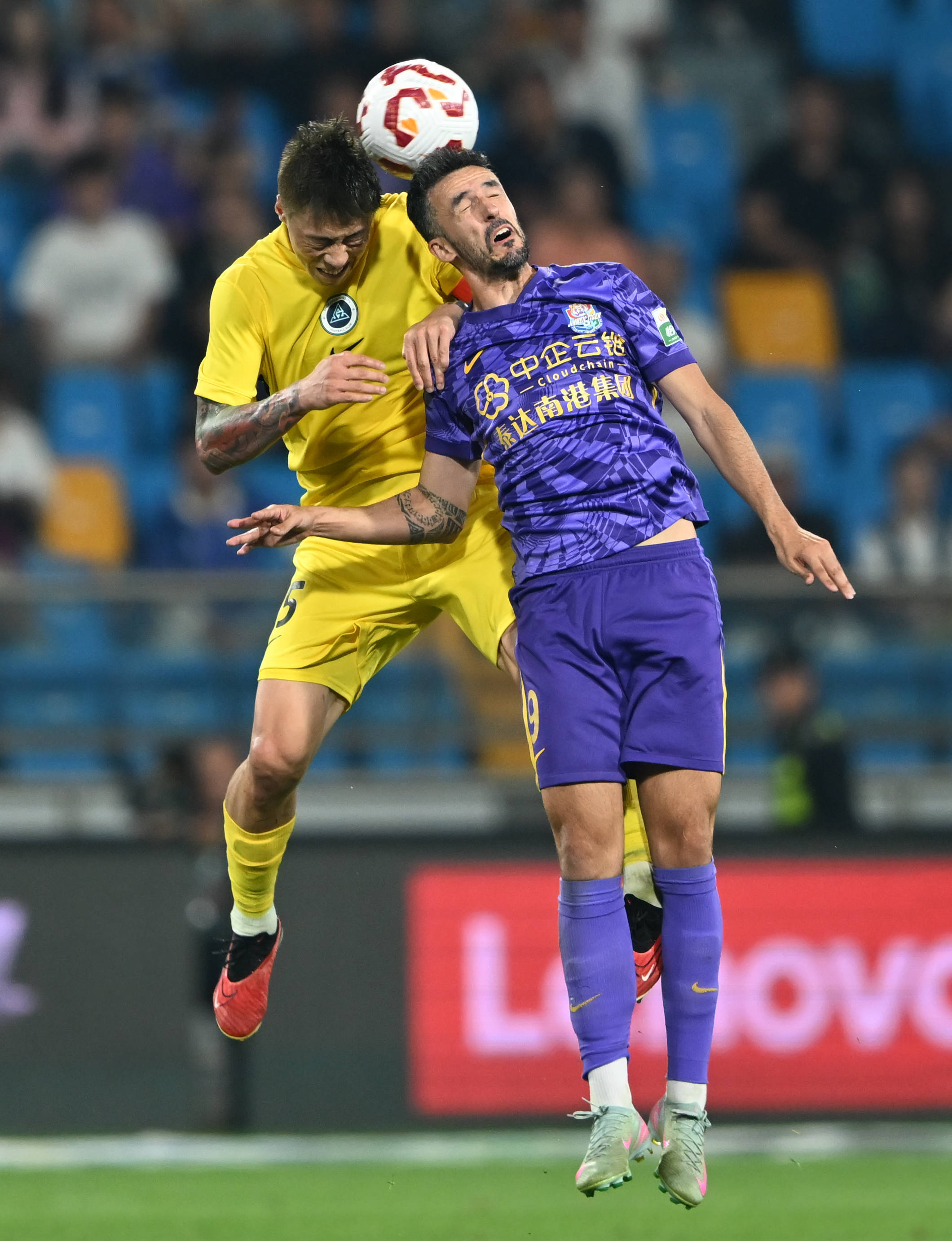 英媒：伊万-托尼不太可能1月回英超，也不太可能踢世界杯（英媒：伊万-托尼1月难回英超，世界杯参赛希望渺茫）