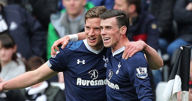 特尔施特根社媒晒恢复训练照片：很高兴归队