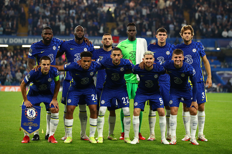 养老？不存在！40岁永动机累瘫了：触球101次 连续10轮狂奔90分钟