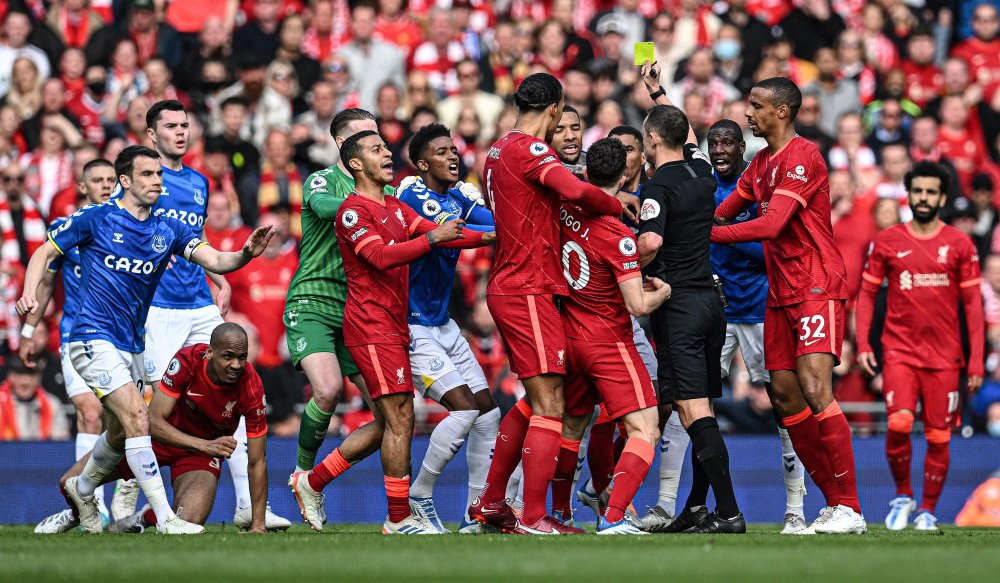 CBA联赛新增外援助力球队提升战绩