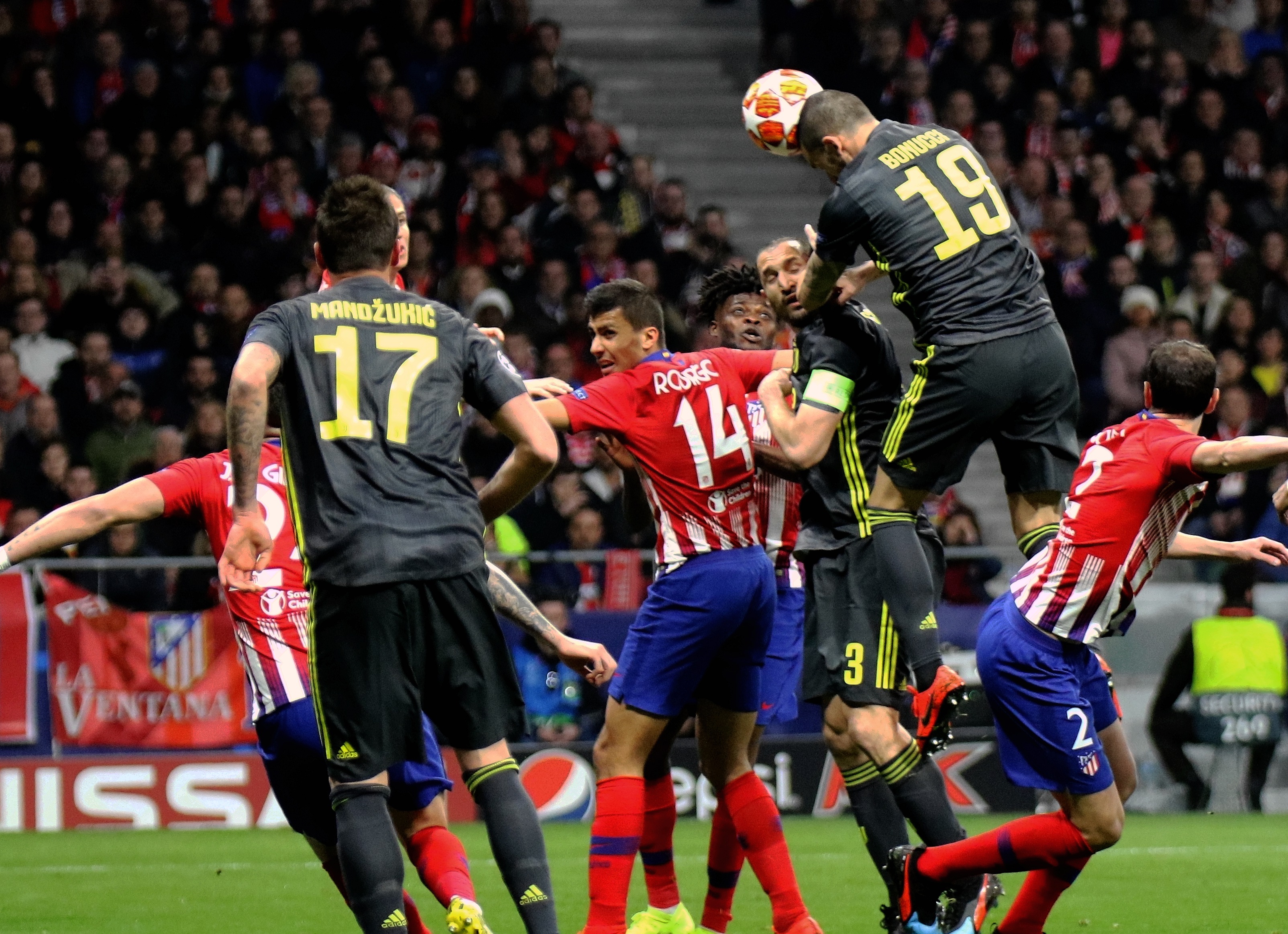 CBA俱乐部杯：鲍威尔26分 山东高速男篮99-95淘汰北京